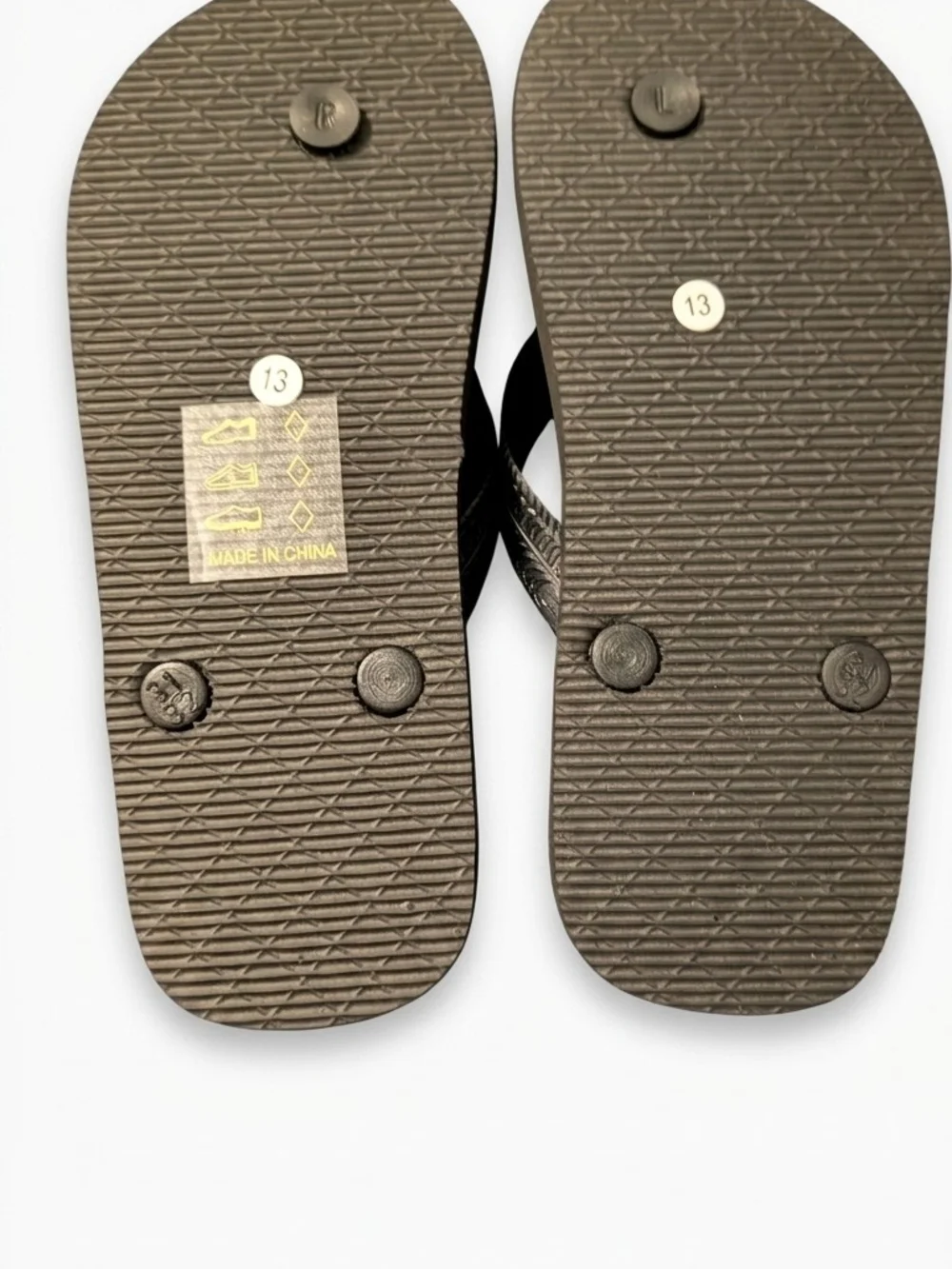 Ataiwee Shark Print Flip Flops - Boy's Size 13 🦈
